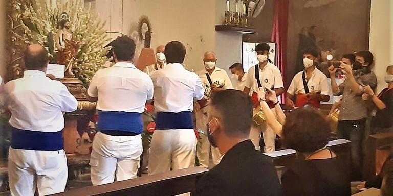 Sitges celebra la Diada de Sant Bartomeu amb pluja, emocions contingudes i amb molt sentiment