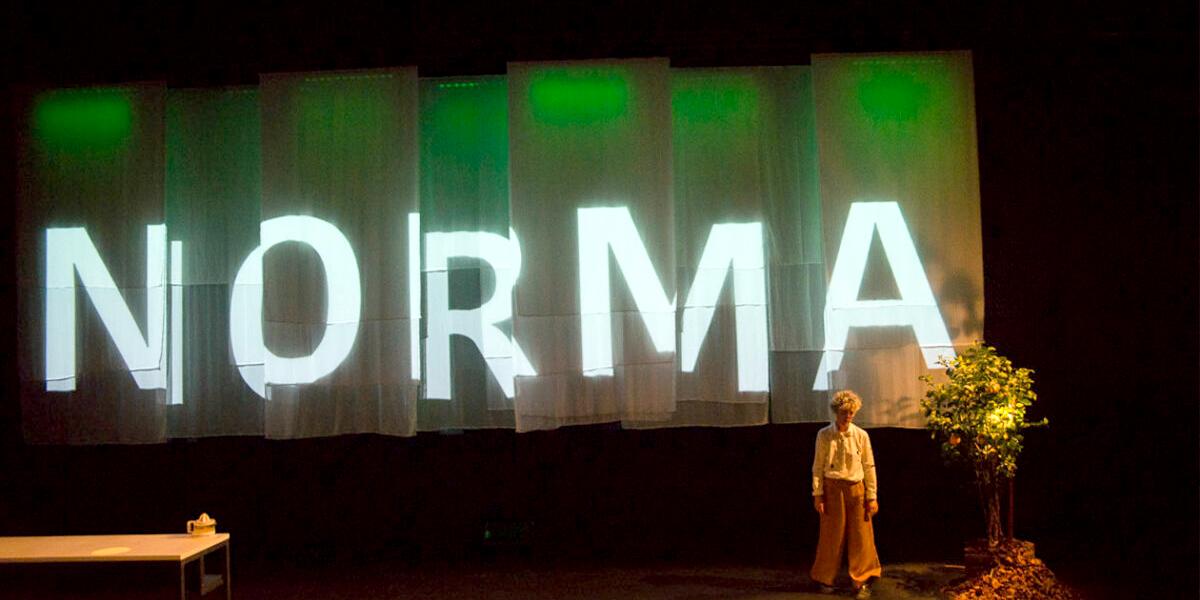 Espectacle '360 grams', de la Cia. Ada Vilaró Espectacle '360 grams', de la Cia. Ada Vilaró