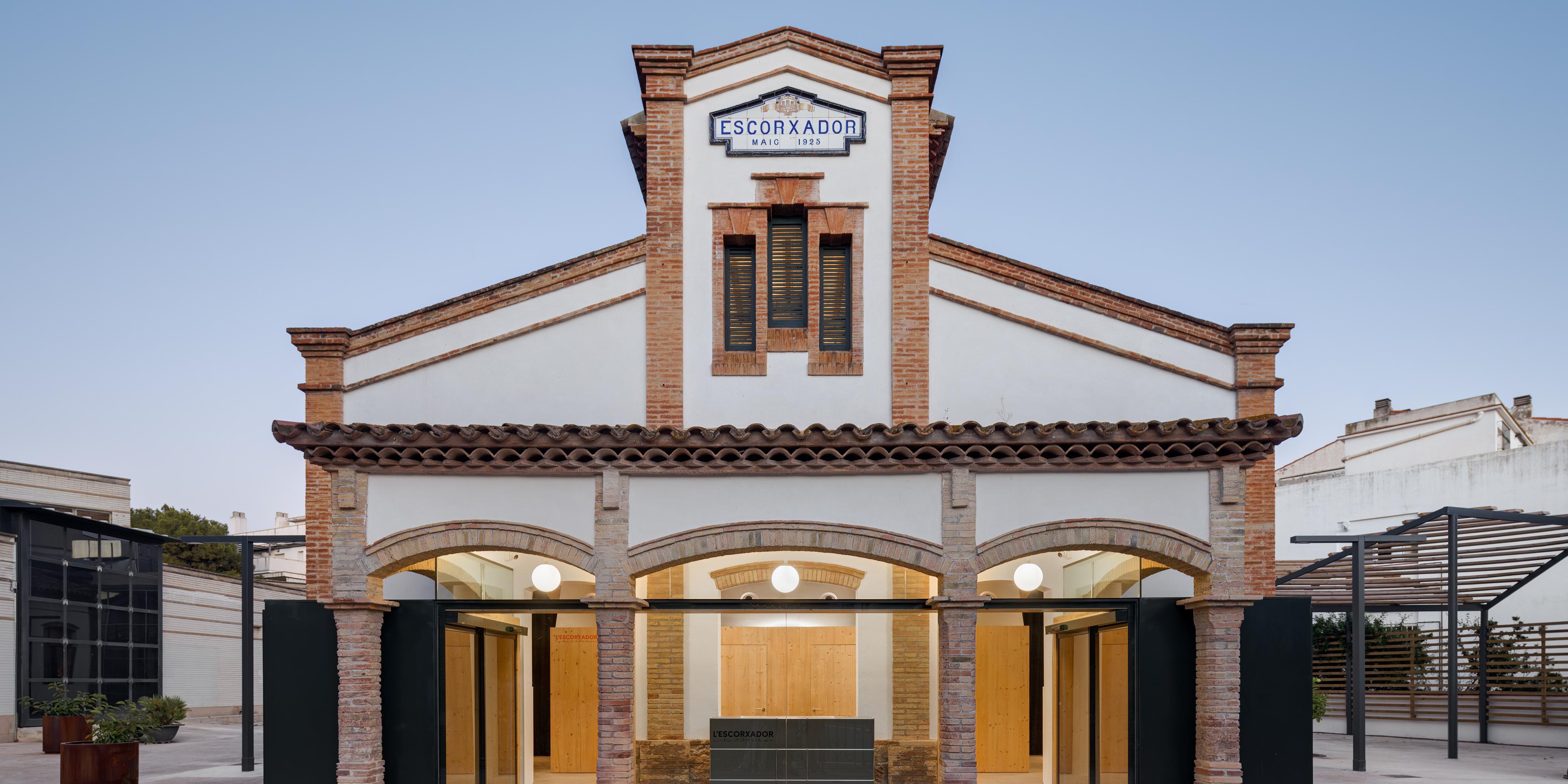 L’Escorxador de Sitges, reconegut amb el Premi AJAC XIV a la Millor Rehabilitació i Restauració L’Escorxador de Sitges, reconegut amb el Premi AJAC XIV a la Millor Rehabilitació i Restauració