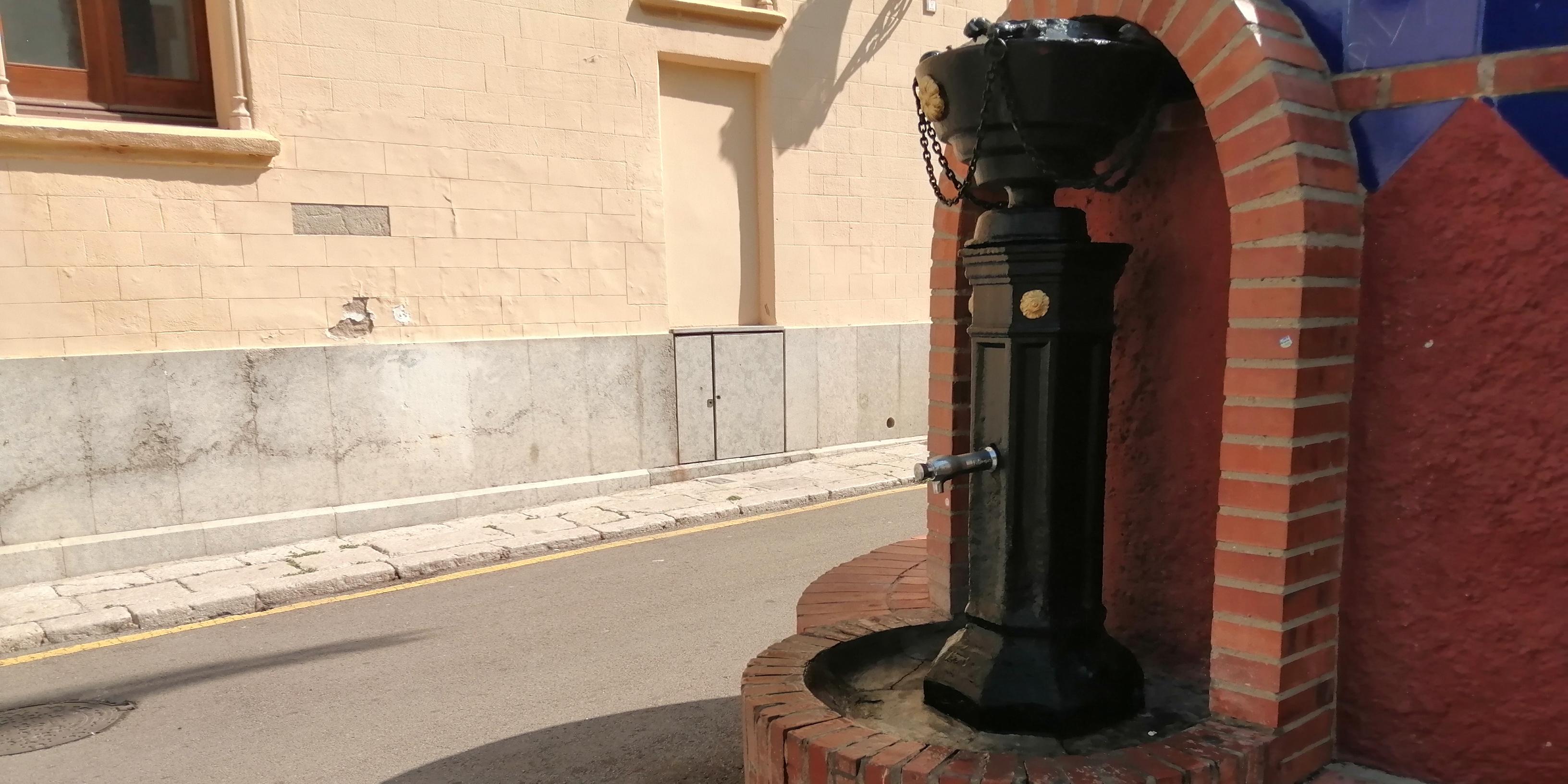 L'Ajuntament instal·la per primer cop fonts d'aigua mòbils per Festa Major  