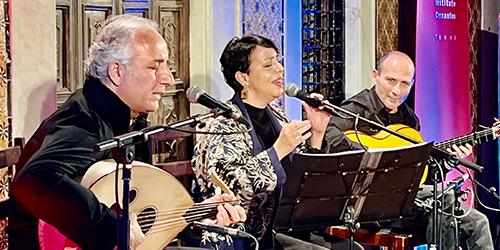 Festival Dona | Cuando caiga la tarde. Amb Neila Benbey, Gani Mirzo i Juan José Barreda Festival Dona | Cuando caiga la tarde. Amb Neila Benbey, Gani Mirzo i Juan José Barreda